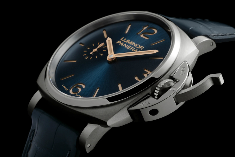 Panerai Luminor PAM00728 Titanium Watch