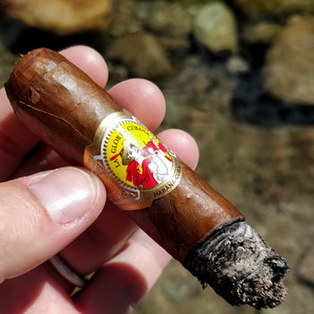 La Gloria Cubana Paraiso Edición Regional Caribe Above Water