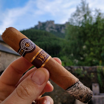 Montecristo Linea 1935 Dumas & Forest Mountain
