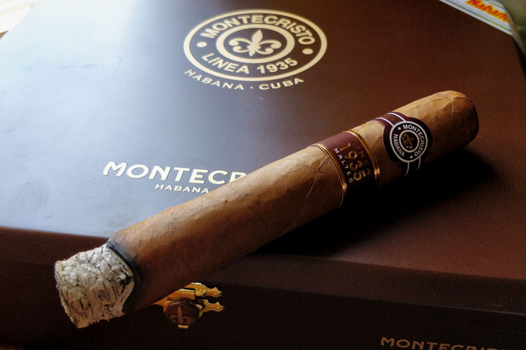Montecristo Linea 1935 Maltés & Box