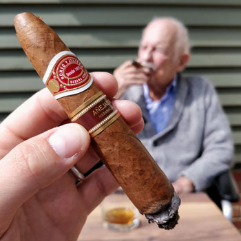 Romeo y Julieta Añejados Opening