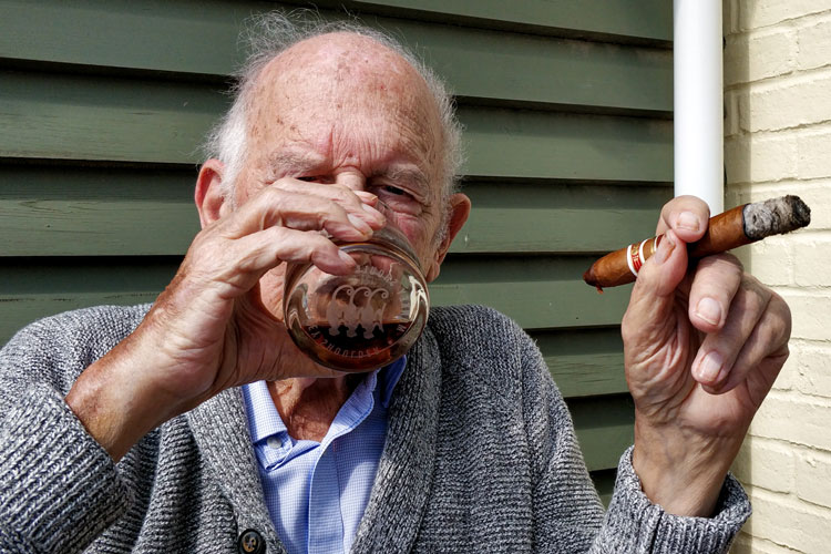 Romeo y Julieta Añejados & Rum