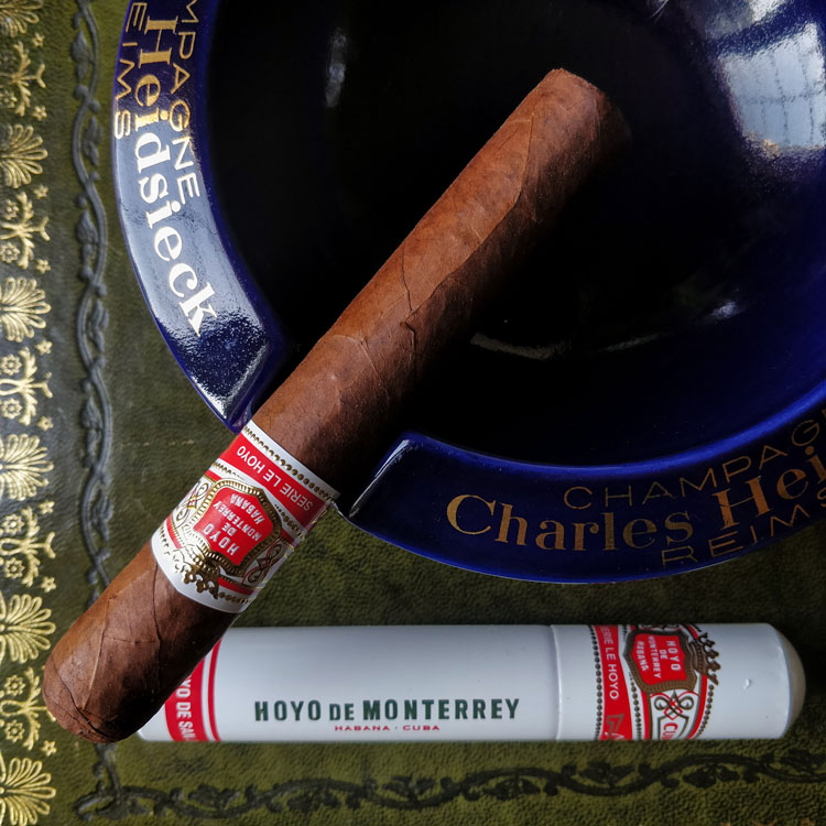 Hoyo de Monterrey Le Hoyo De San Juan