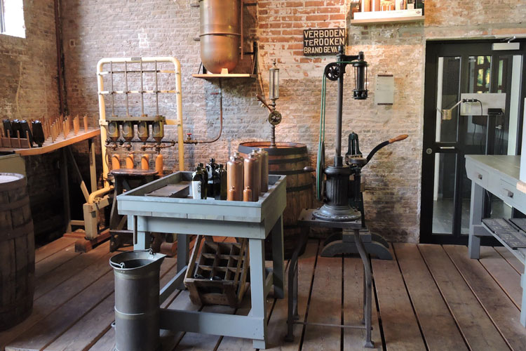 Old Jenever Distillery by Berknot, CC 2 BY-SA
