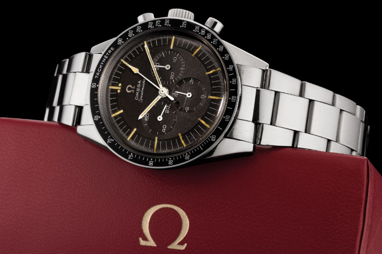 Omega Vintage Speedy Ref 105.003 Straight Lugs