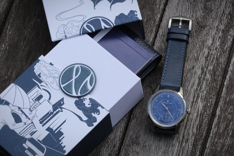 Atelier Wen Ji Watch With Box Set