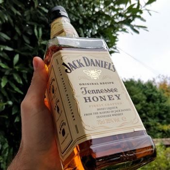 Jack Daniel's Tennessee Honey Sky Background