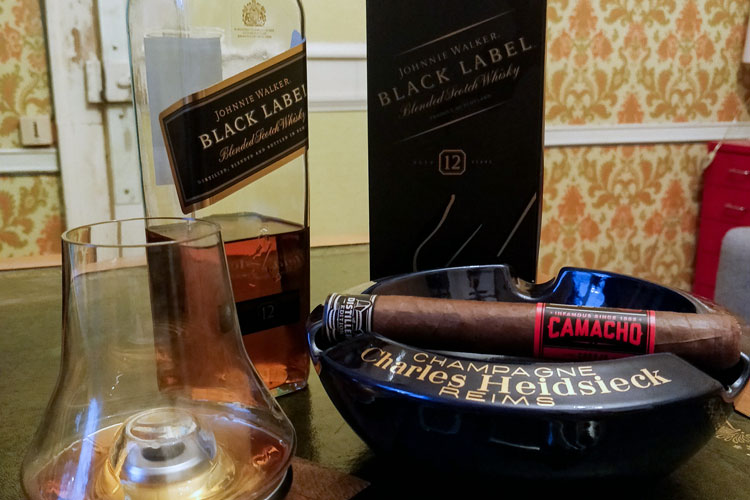 Johnnie Walker Black Label & Camacho Cigar