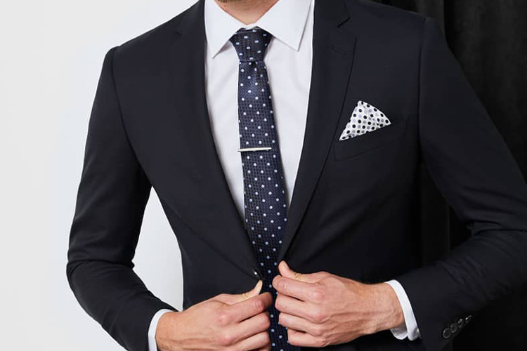 Hawes & Curtis Tie Bar