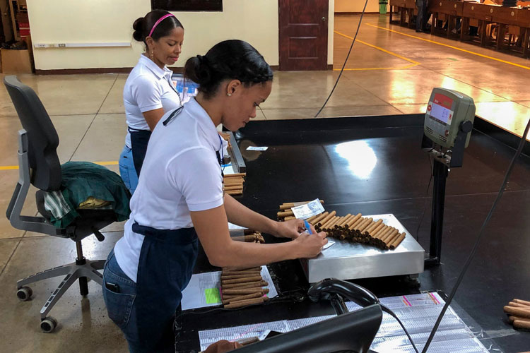 Davidoff Quality Control By Weight