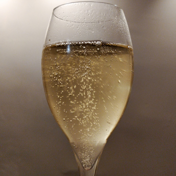 Laurent-Perrier La Cuvée Champagne Perlage & Bubbles