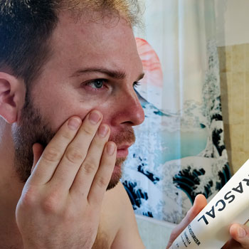 Man Applying Rascal Moisturiser