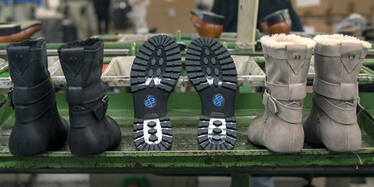 Ross & Snow Boots In Italian Factory
