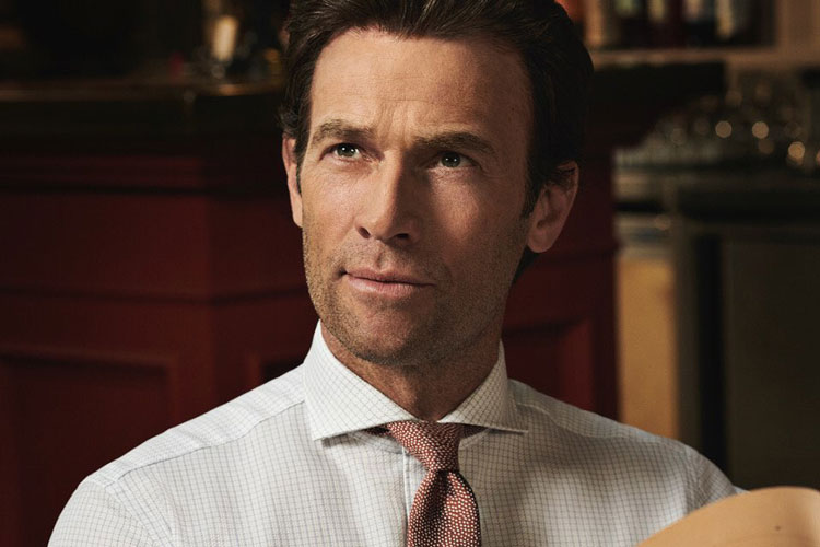 TM Lewin Cutaway Collar Shirt