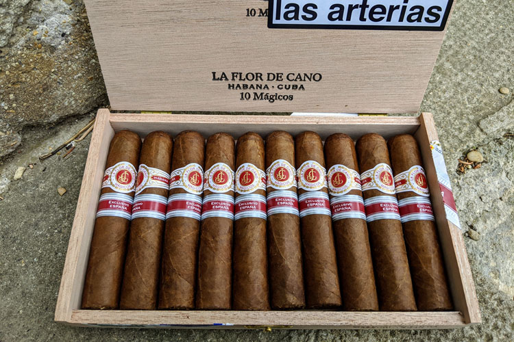 Flor de Cano Magicos Cigar Box