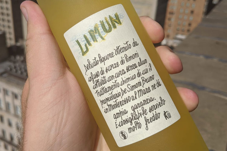 Limun Liquoro al Limone Bottle Rear Label