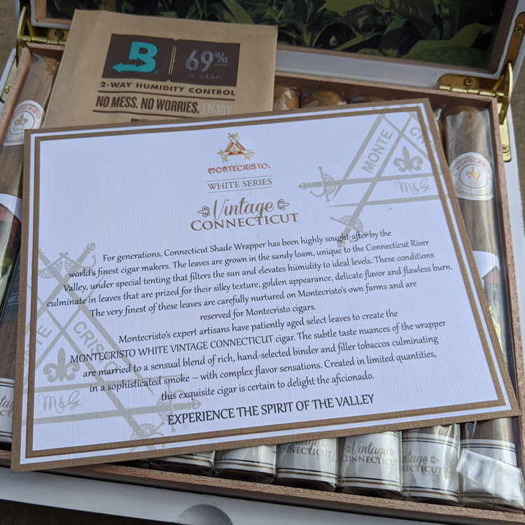 Montecristo White Series & Vintage Connecticut Cigars & Boveda