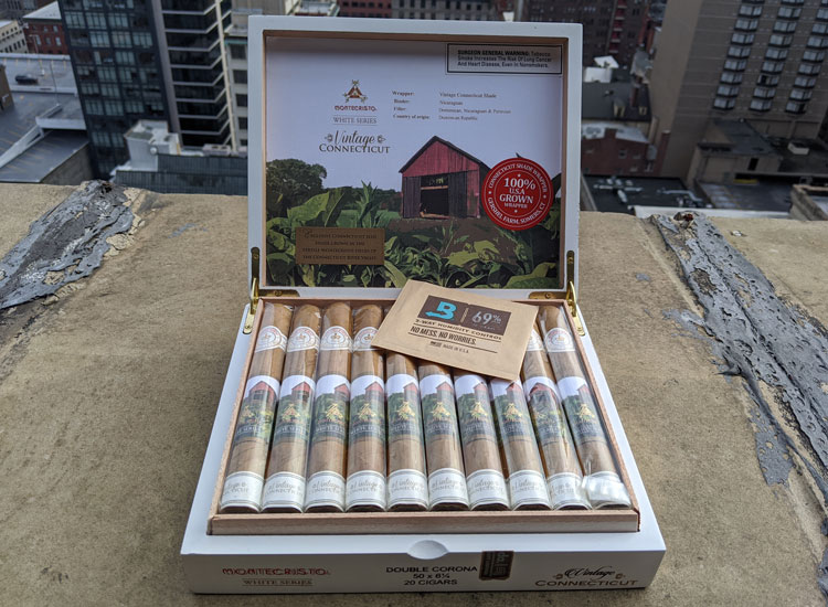 Montecristo White Series & Vintage Connecticut Cigars Box