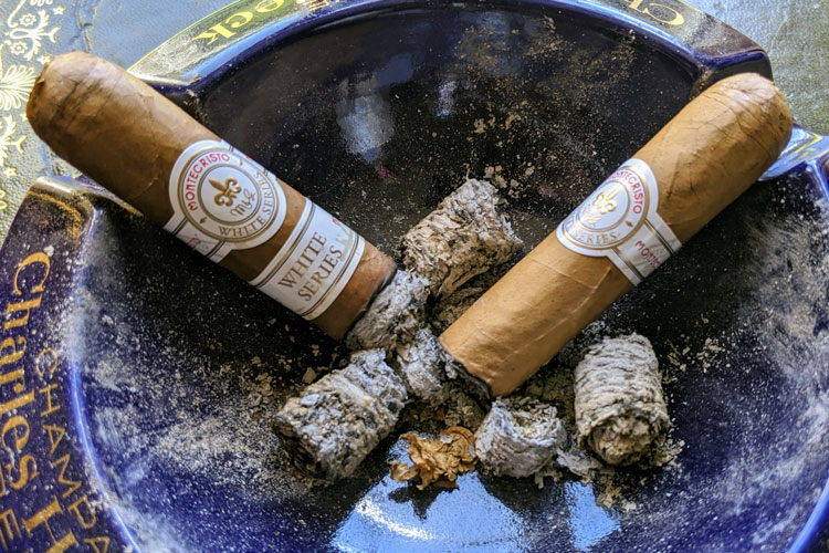 Montecristo White Series & Vintage Connecticut Cigars Final Third