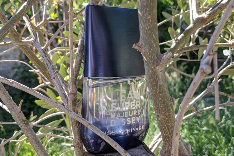 Issey Miyake L'Eau Super Majeure d'Issey In Olive Tree