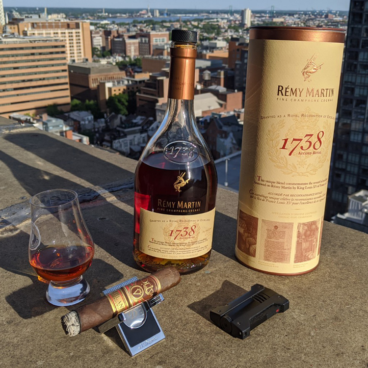 Oliva Serie V Melanio Maduro & Rémy Martin 1738 Royal Accord