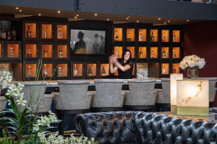 The Elegant Bar Custom Wine Shelving