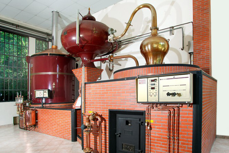 Château de Breuil Charentais Copper Pot Still