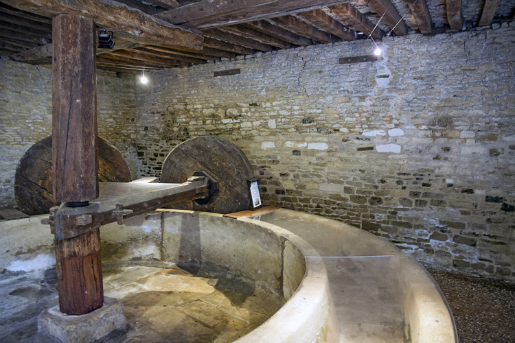 Old Apple Press For Cider & Calvados