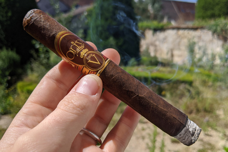 Oliva Serie V Maduro Especial First Third