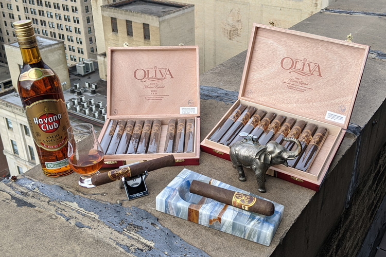 Oliva Serie V Maduro Especial & Havana Club Rum