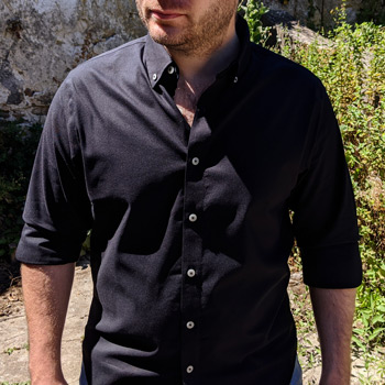 Twillory Untuckable Shirt Close-Up