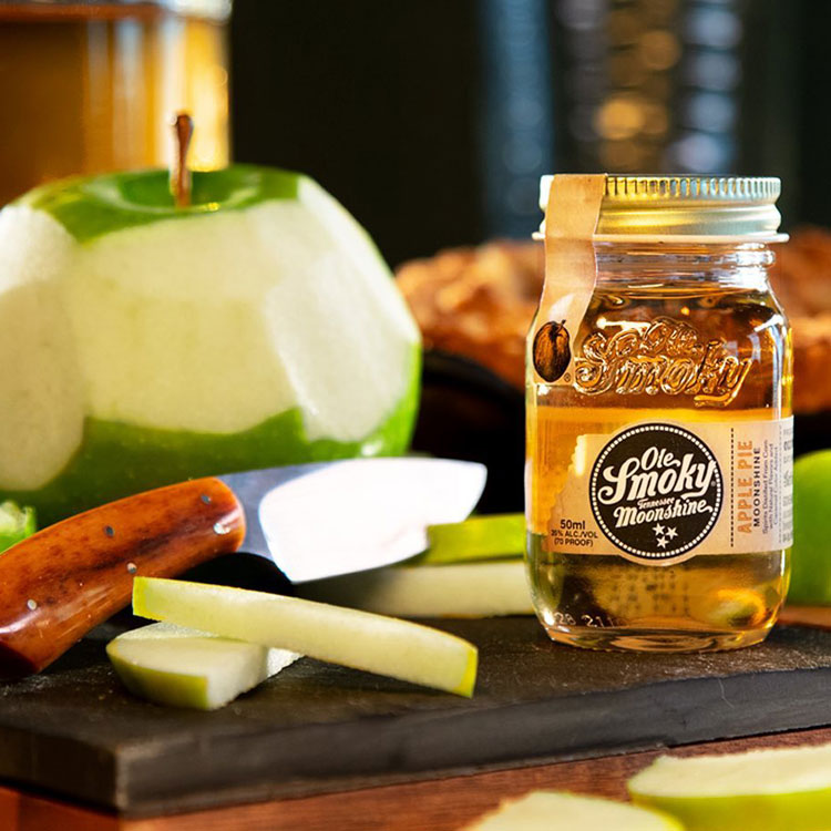 Ole Smoky Apple Pie Moonshine