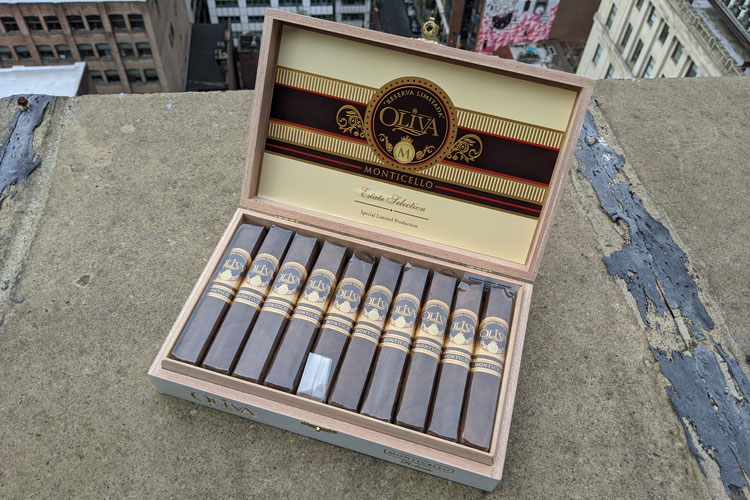 Oliva Monticello Box