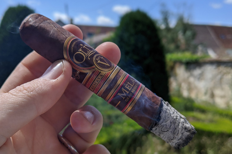 Oliva Serie V Melanio Second Third