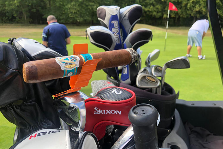 Stage V Clinger Cigar Holder