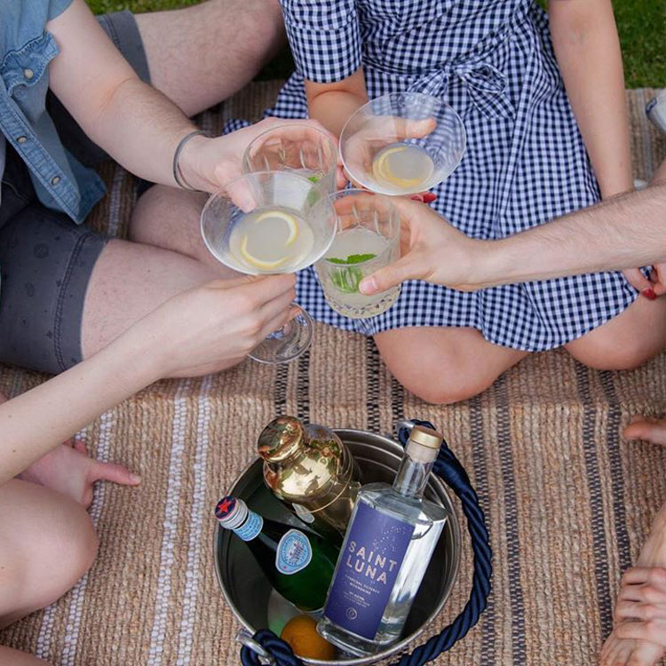 Top 10 Best Moonshine Cocktail Recipes