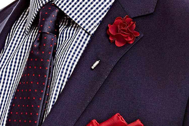 Hawes & Curtis Lapel Flower
