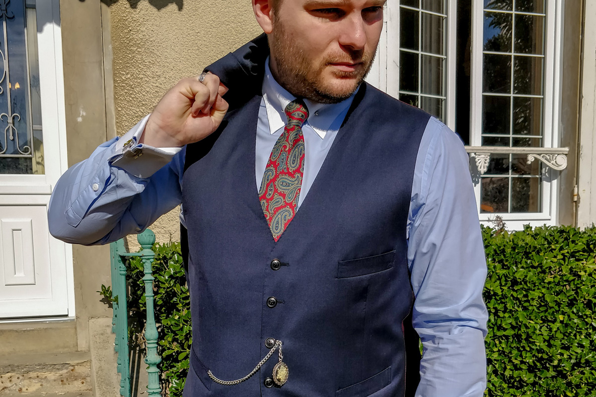 How A Waistcoat Should Fit