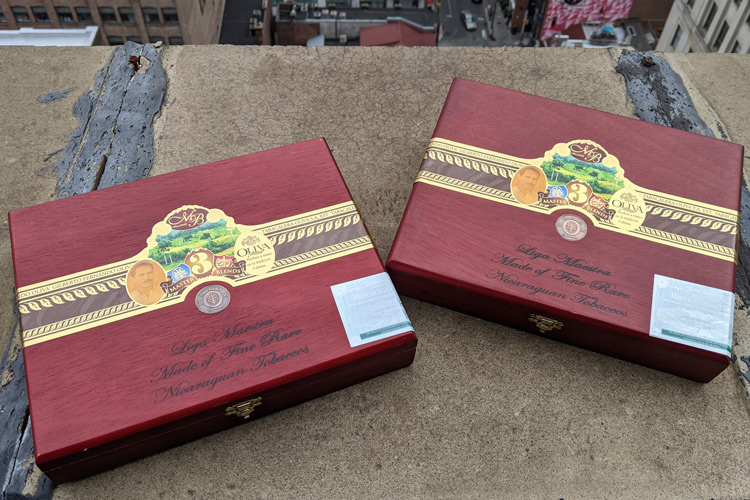 Oliva Master Blends 3 Cigar Boxes Closed