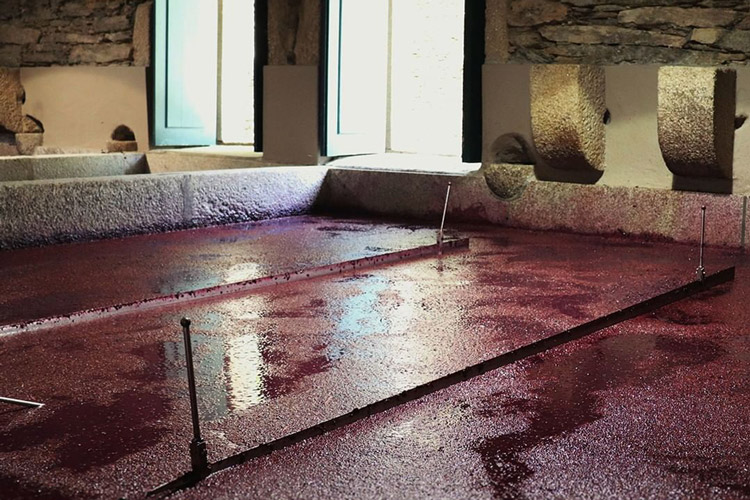 Churchill's Port Wine Lagar