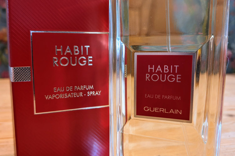 Guerlain Habit Rouge Close-Up