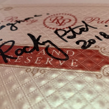 Rocky-Patel-Grand-Reserve-Close-Up-box
