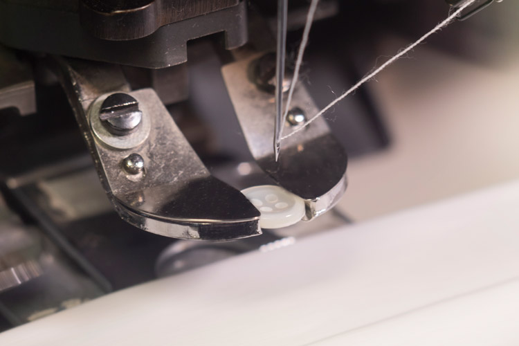 Apposta Button Stitching