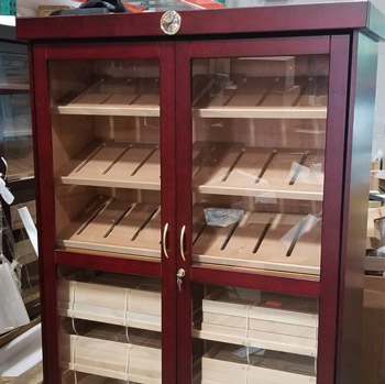 Bermuda Cigar Cabinet Empty