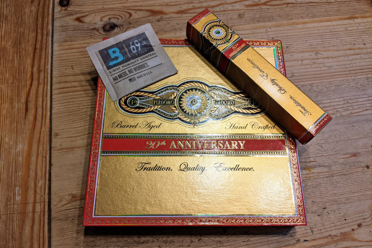 Perdomo 20th Anniversary Connecticut Cigar Box & Presentation