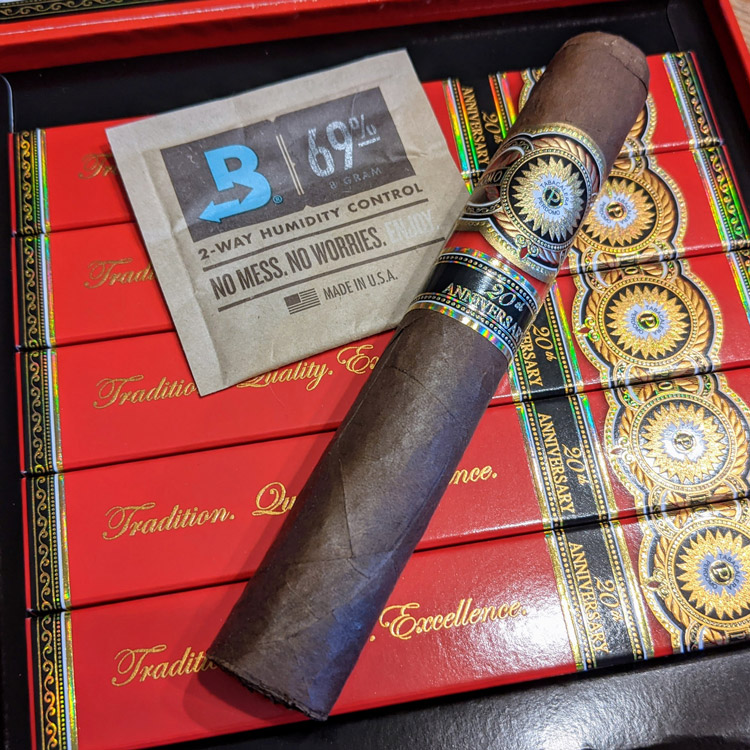 Perdomo 20th Anniversary Sun Grown Cigar Look & Feel
