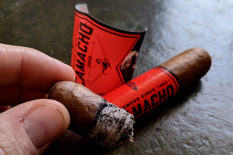 Camacho Corojo Cigar Final Third