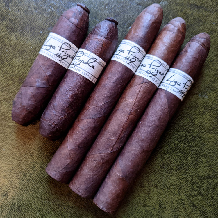 Drew Estate Liga Privda No 9 Cigar Look & Feel
