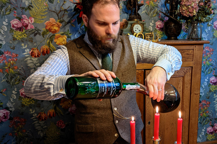 How To Decant Port Wine