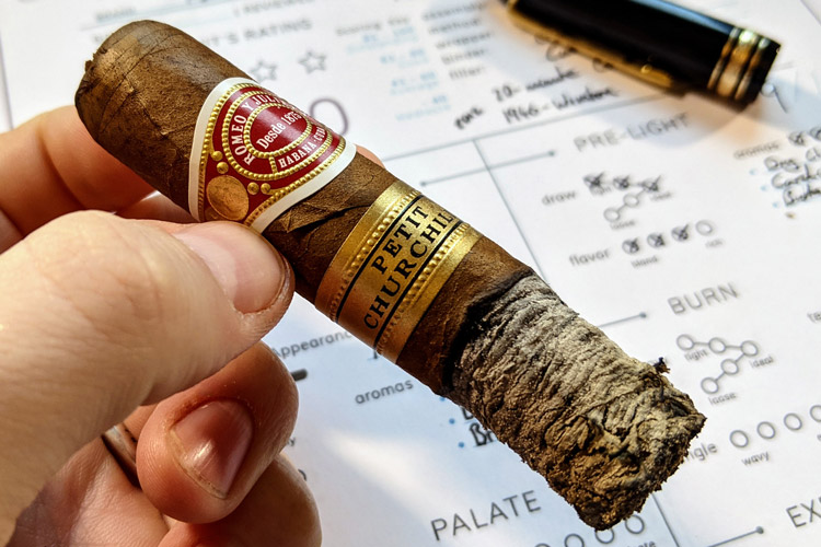Romeo y Julieta Petit Churchill Cigar Second Third